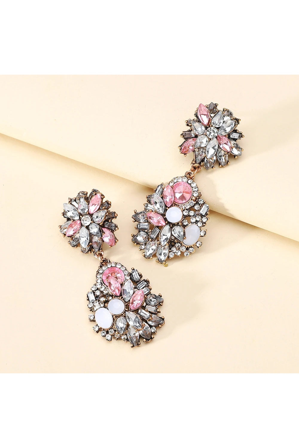 DANCING QUEEN EARRINGS PINK