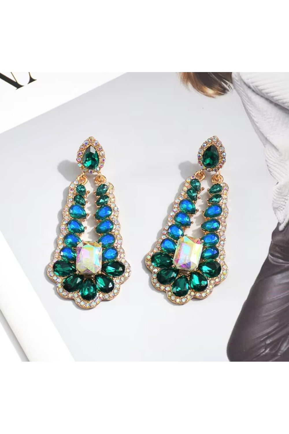 DASHER EARRINGS GREEN