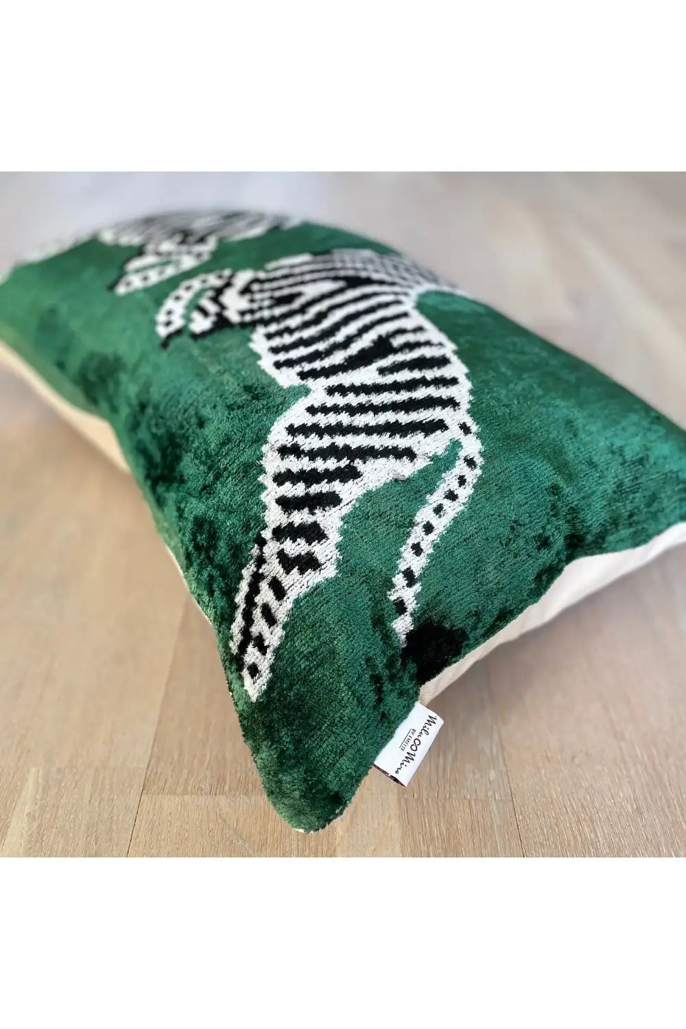 VELVET IKAT GREEN ZEBRAS